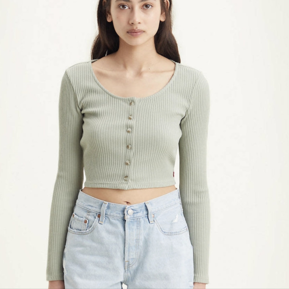 Levi's Long Sleeve Rach Top in sage green